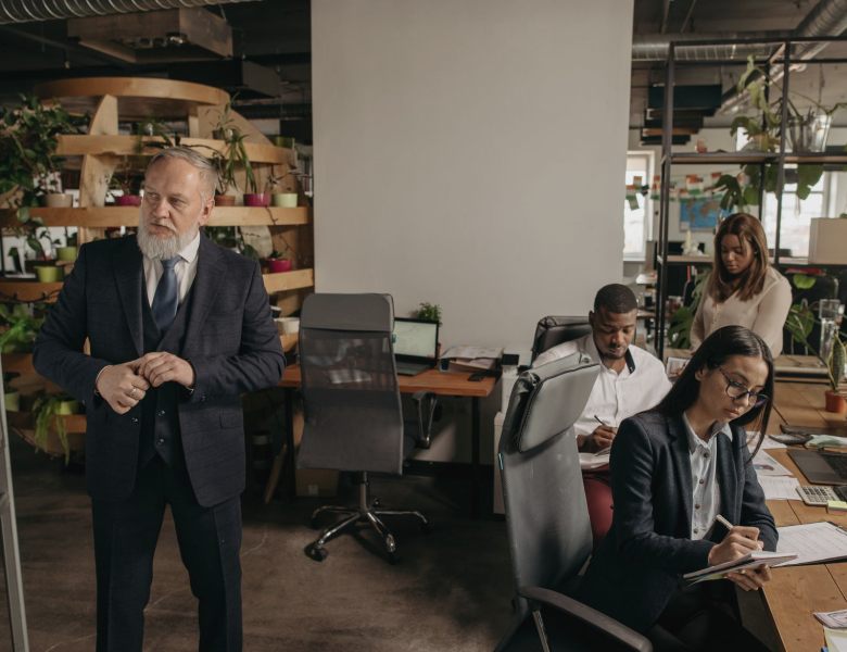 Newsroom hand-off review